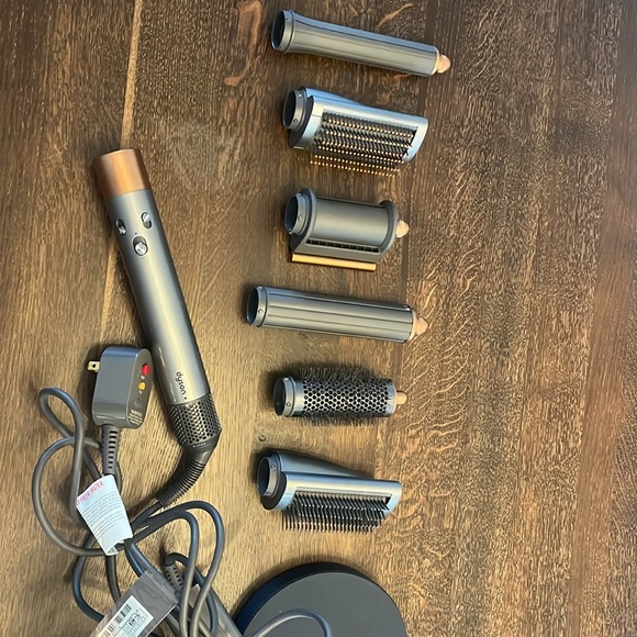 Dyson AirWrap - Picture 3 of 4